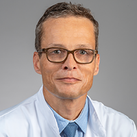 Porträtfoto von Prof. Dr. med. Martin Bornhäuser
